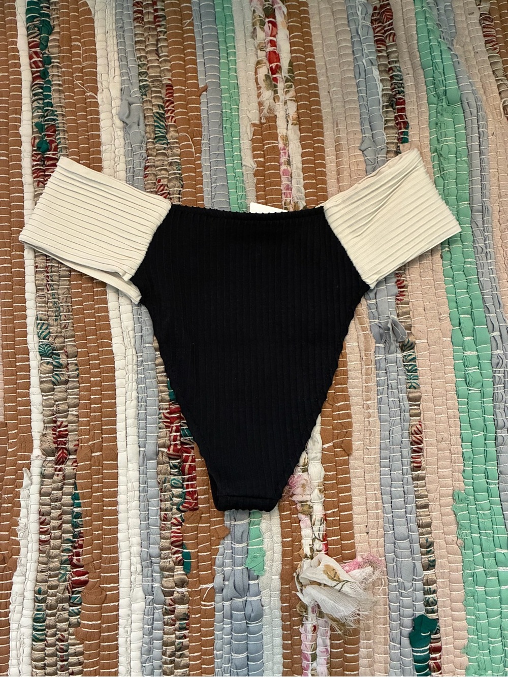 Seea Black & Cream Ribbed Colorblock Bottom - Picture 4 of 6